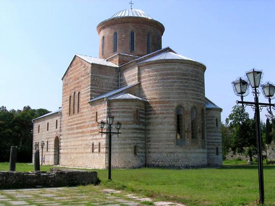 Гагра, храм фресковой росписи X в. Гагра, храм фресковой росписи X в.