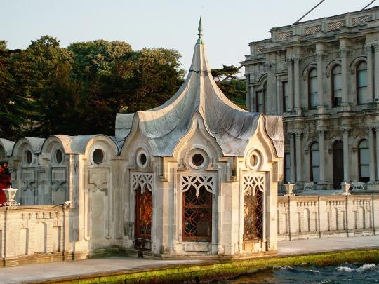 Дворец Бейлербей в Стамбуле Дворец Бейлербей в Стамбуле