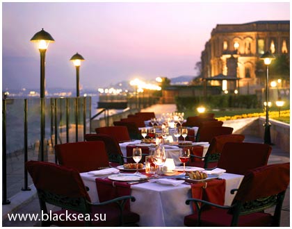 Ciragan Palace Kempinski:  Ciragan Barbecue